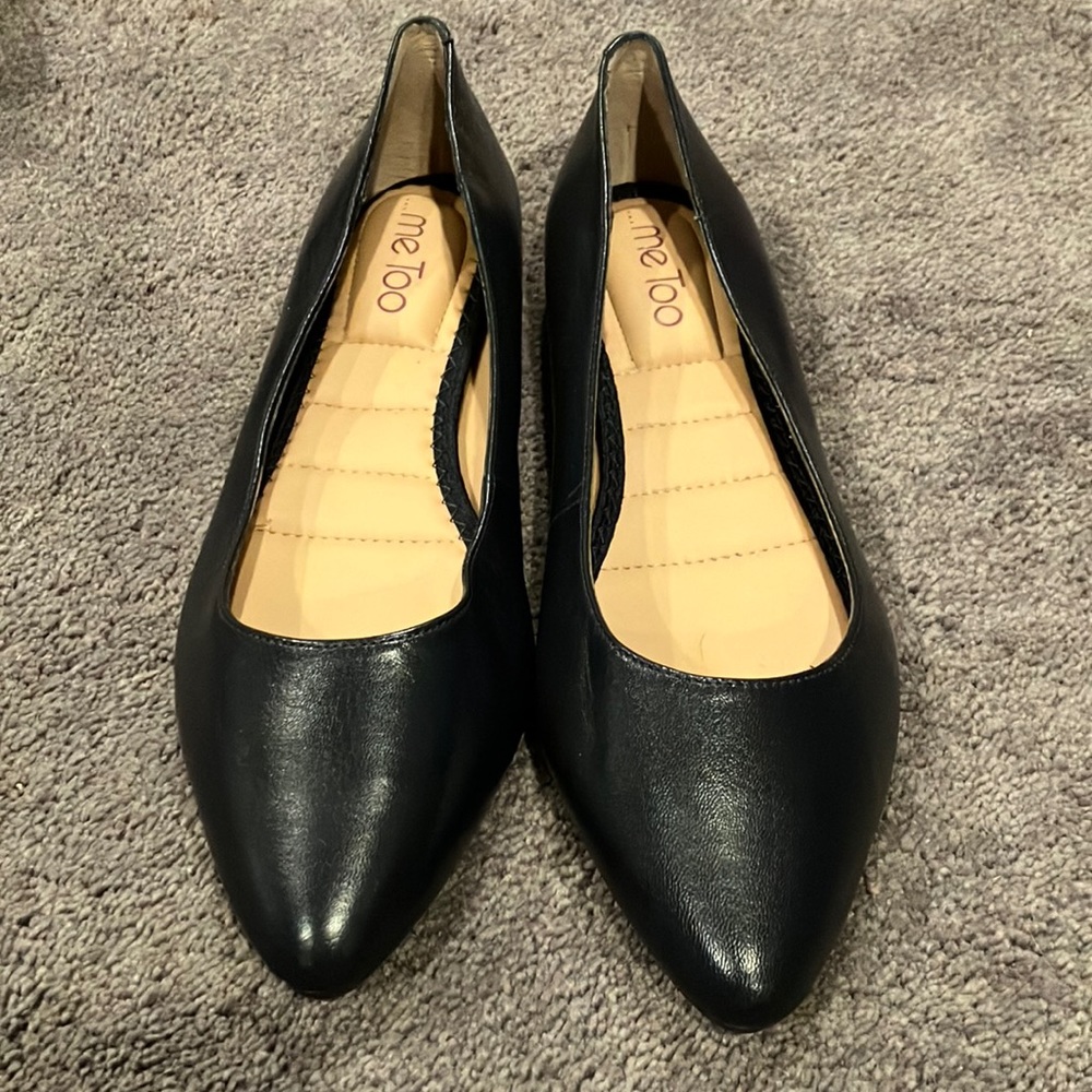 NWOB navy leather flats